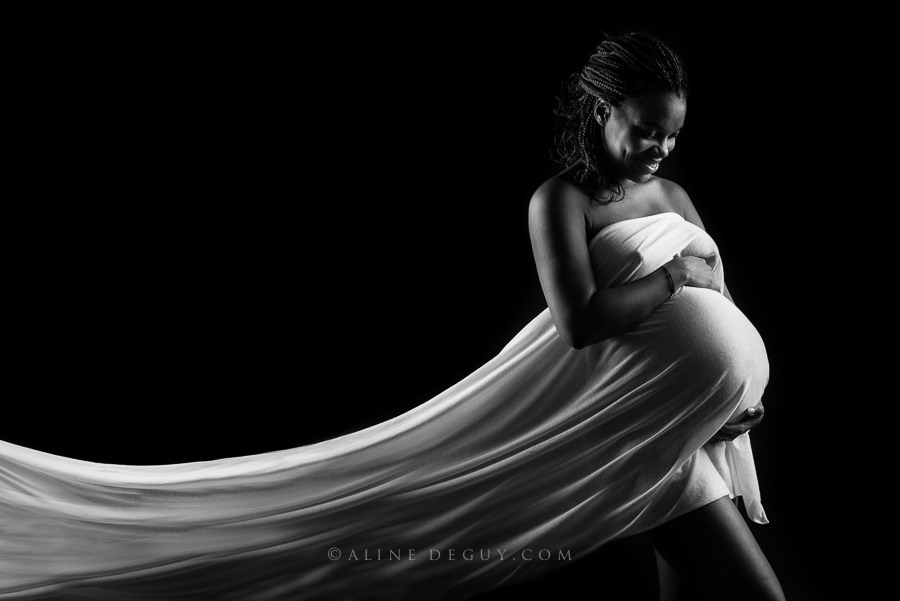 Photographe Professionnelle Seance Photo Grossesse Studio Paris Et 92 Aline Deguy Photographe Femme Enceinte Nouveau Ne Et Bebe Et Suivi Des Familles Studio