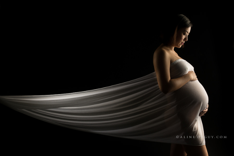 Photographe femme enceinte, photo  grossesse, Aline Deguy, Paris, Studio