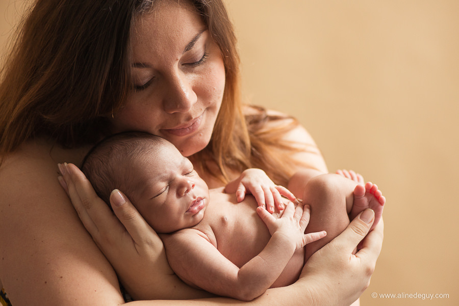 Photographe Nouveau Ne Paris Johan Bebe Metisse Aline Deguy Photographe Femme Enceinte Nouveau Ne Et Bebe Et Suivi Des Familles Studio